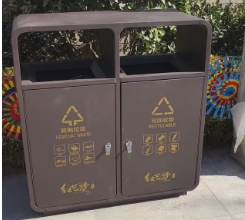 咖啡色戶外分類垃圾桶